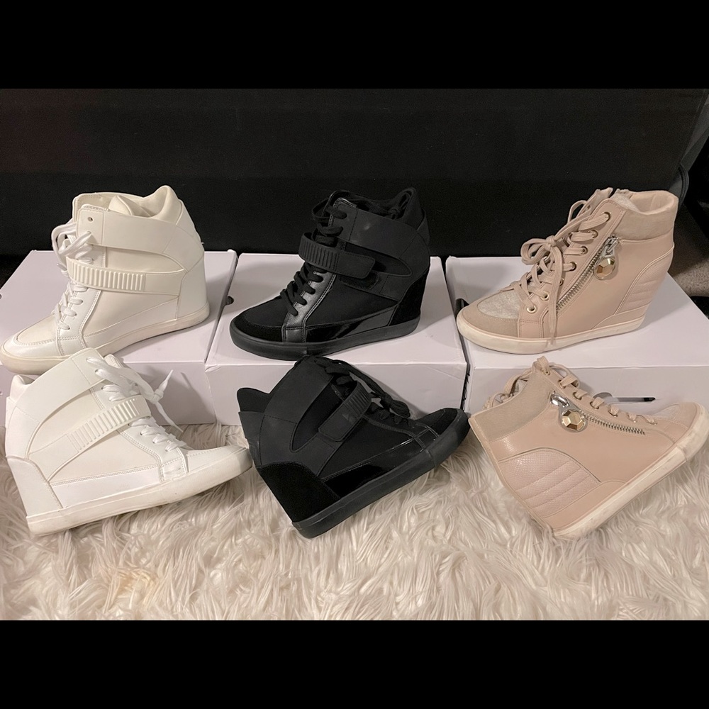 🚨SOLD🚨Wedge Sneaker, Size 9